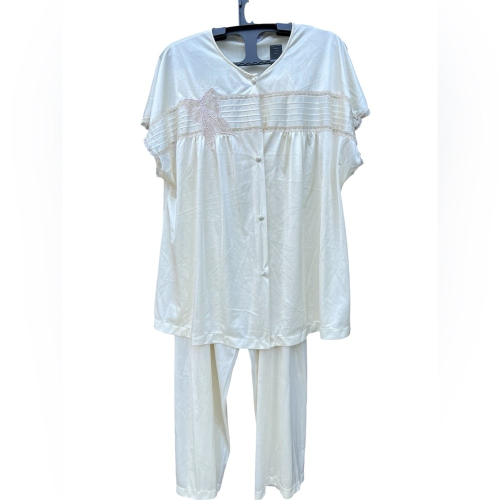 VTG VANITY FAIR Ivory Nylon Sleep Top & Pant Lounge Set Sz L USA Made Lace Bow
